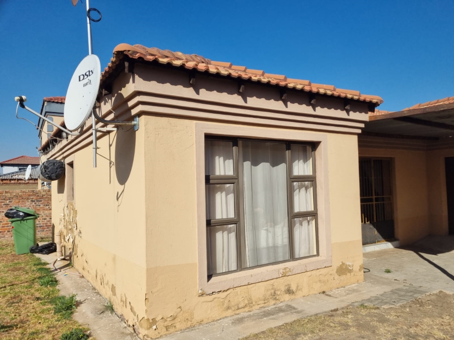 3 Bedroom Property for Sale in Brits North West
